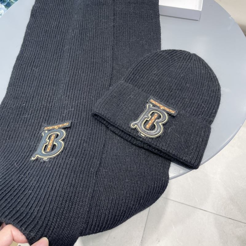 Burberry Caps Scarfs